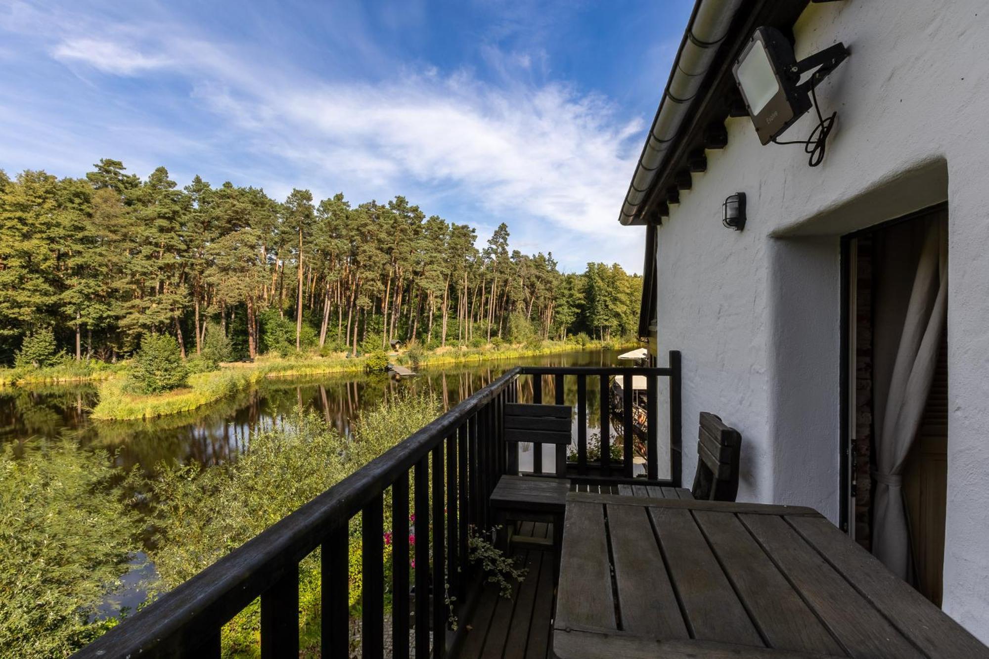Bed and Breakfast Gosciniec Pod Zajacem Oleśnica Exterior foto